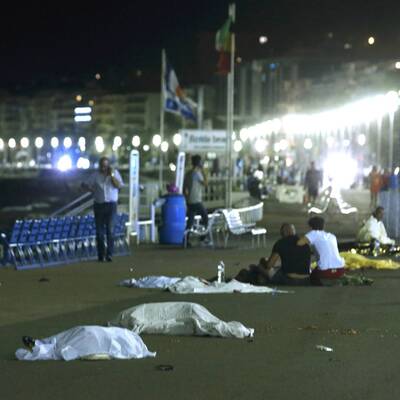 Nizza: Lkw rast in Menschenmenge