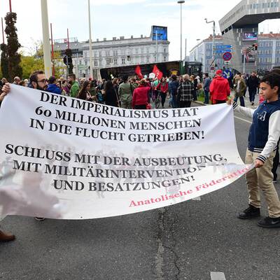 Großdemo für Flüchtlinge in Wien 