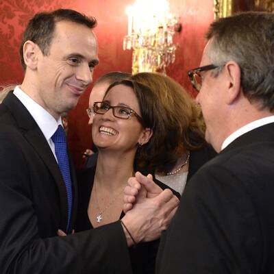 Unterzeichnung des Regierungsprogramms