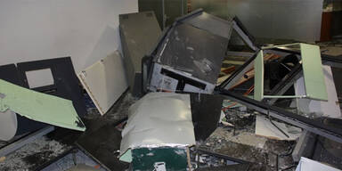 Alkolenker (22) krachte in Bank