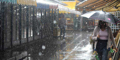 Österreich versinkt im Regen