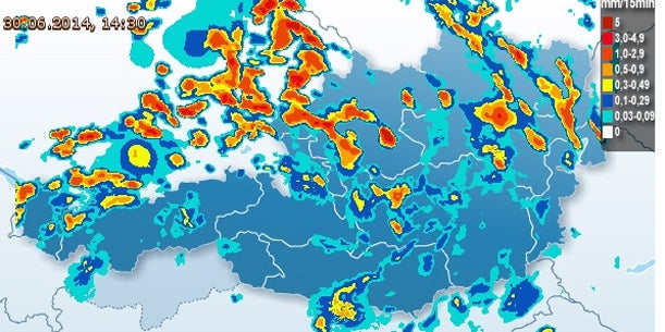Regen ohne Ende: Stau-Hölle durch Lkw-Horror