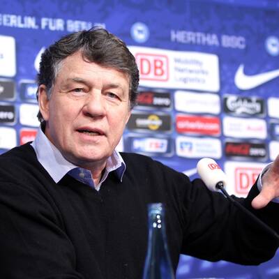 Otto Rehhagel als Hertha-Trainer vorgestellt
