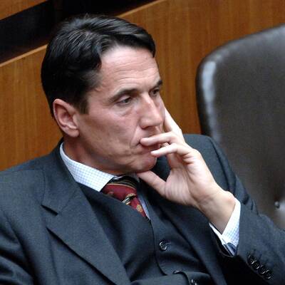 Team Stronach, 12. Jessi Lintl