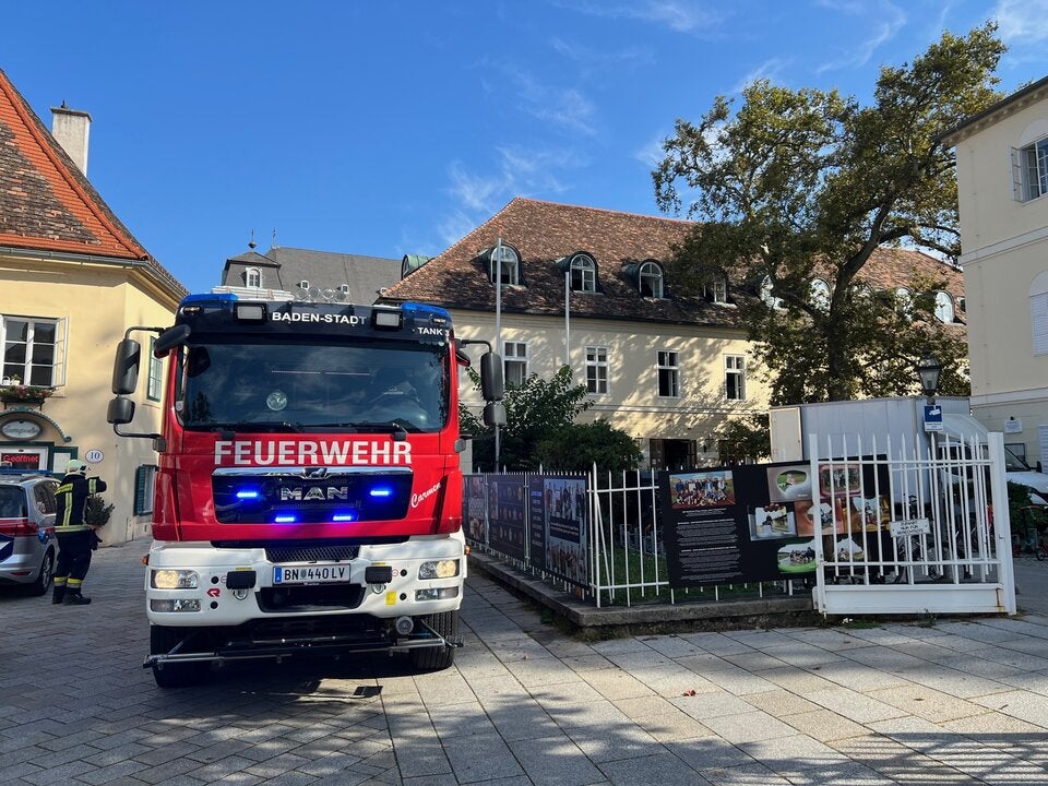 Reizgas-Anschlag auf Gymnasium: Großeinsatz in NÖ