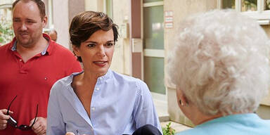 Rendi-Wagner besucht ihren Kindergarten & trifft 'Verehrer' am Markt