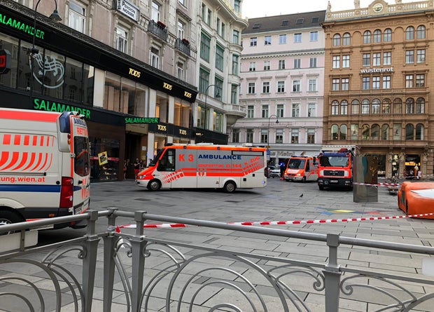 CO-Alarm: Großaufgebot an Einsatzkräften am Kohlmarkt