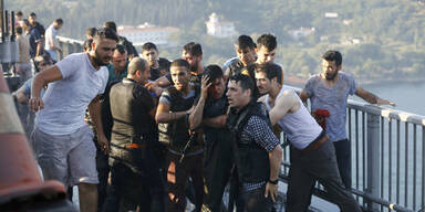 Militär-Putsch gegen Erdogan gescheitert