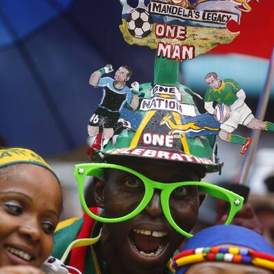 Tausende nehmen Abschied von Nelson Mandela