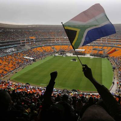 Tausende nehmen Abschied von Nelson Mandela