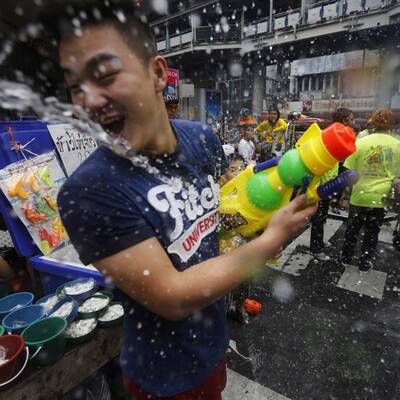 Riesen-Wasserschlacht in Bangkok