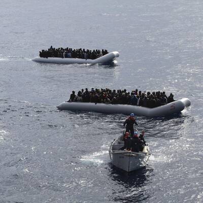 Die italienische Marine kam den Flüchtlingen zu Hilfe