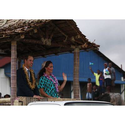 William & Kate: Lächeln trotz Nackt-Skandal