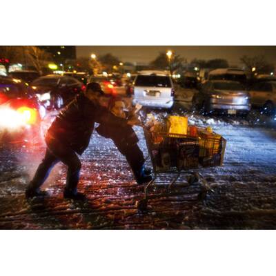 US-Schneesturm legt Ostküste lahm 