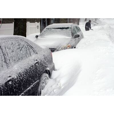 US-Schneesturm legt Ostküste lahm 
