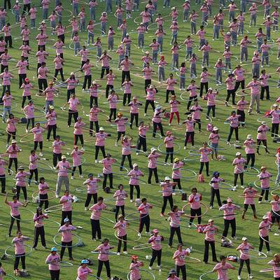 Neuer Weltrekord im Massen-Hula-Hoop 