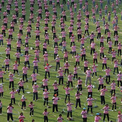 Neuer Weltrekord im Massen-Hula-Hoop 