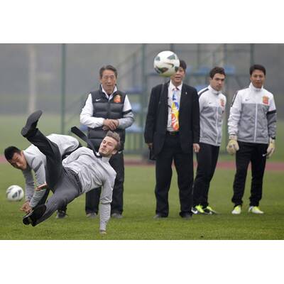 David Beckham: Ausrutscher am Fußballfeld