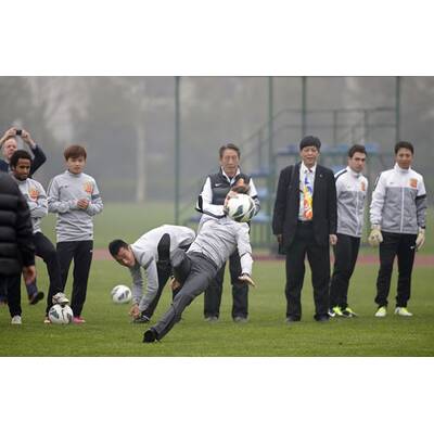 David Beckham: Ausrutscher am Fußballfeld