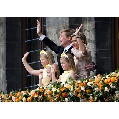 Das neue Königspaar am Balkon