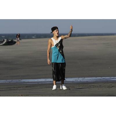 Justin Bieber fährt Quad in Panama