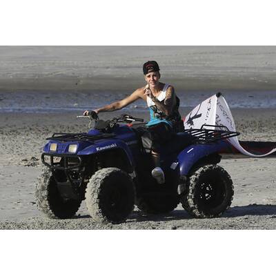 Justin Bieber fährt Quad in Panama