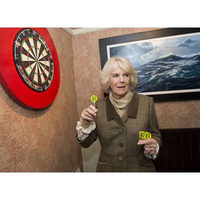 Prinz Charles & Camilla im Pub