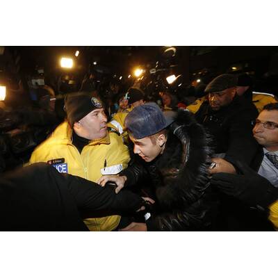 Justin Bieber auf der Polizeiwache