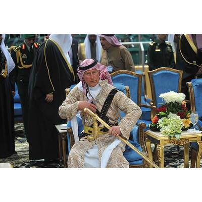 Prinz Charles: Schwerttanz in Saudi-Arabien