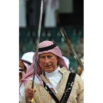 Prinz Charles: Schwerttanz in Saudi-Arabien