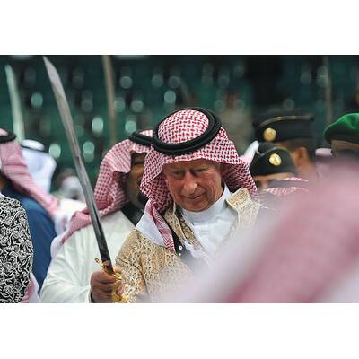 Prinz Charles: Schwerttanz in Saudi-Arabien