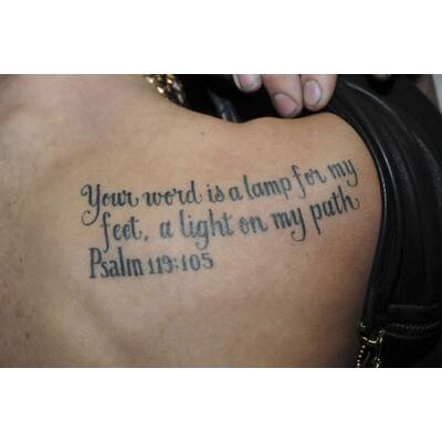 Justin Bieber zeigt seine zahlreichen Tattoos