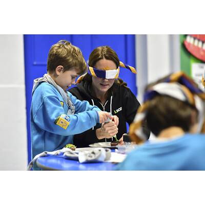 Herzogin Kate zu Besuch bei den kleinen Pfadfindern