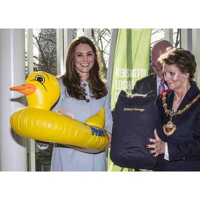 Herzogin Kate geht zur Schule