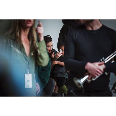 Kim Kardashian zerrt Nori zur Fashion Week