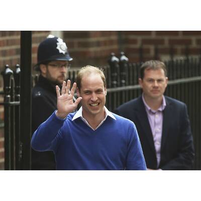 Prinz William vor dem Lindo Wing