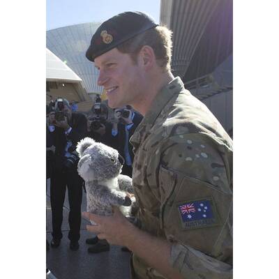 So überschwänglich wird Prinz Harry in Australien verabschiedet