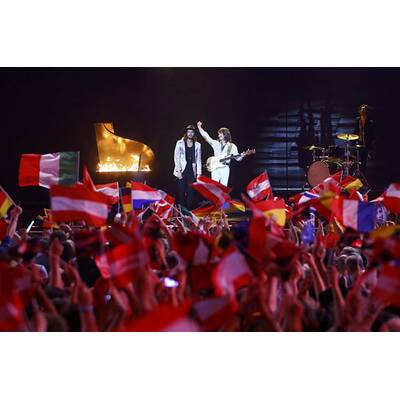 Makemakes bringen Stadthalle zum Beben