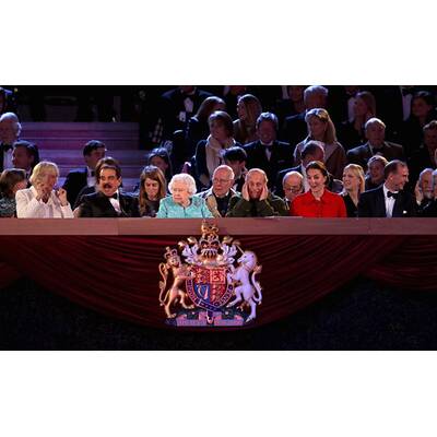 Die Queen feiert 90er mit den Stars