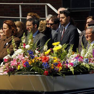 Hunderte Trauergäste verabschieden sich von Krystle Cambpell - Opfer der Boston-Anschläge.