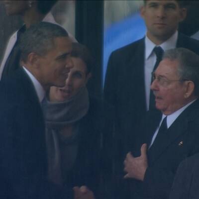 Historischer Handschlag zwischen Barack Obama und Raùl Castro