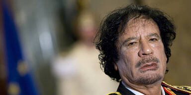 Libyen: Rebellen jagen Gaddafi 