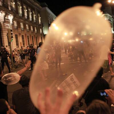 Die Polizei ging mit Schlagstöcken gegen die Demonstranten vor