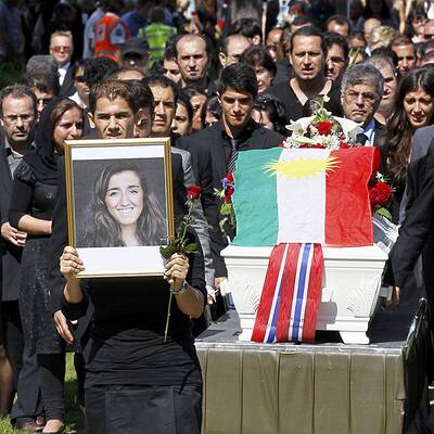 Begräbnis: Bano Abobakar Rashid (18)