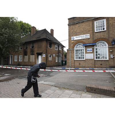 Krawalle in ganz England