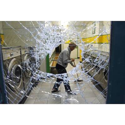 Krawalle in ganz England