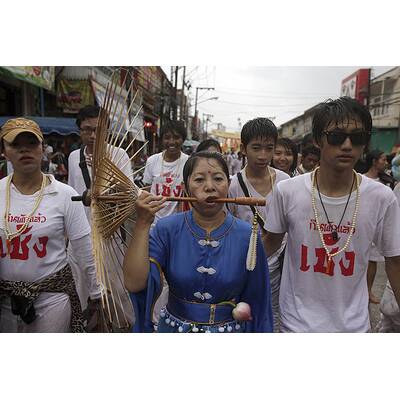 Horror-Szenen von Vegetarier-Fest auf Insel Phuket
