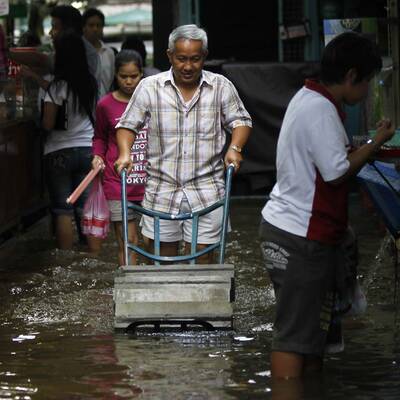 Jahrhundert-Hochwasser in Bangkok