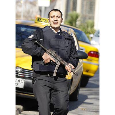 Angreifer nach Schusswechsel mit Polizei getötet