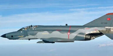 Zwei Kampfjets abgest&uuml;rzt: 4 Tote